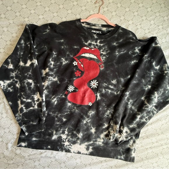 Zoozatz Tie-Dye Graphic Sweatshirt Oversized S Lips & Floral Print - Picture 3 of 7